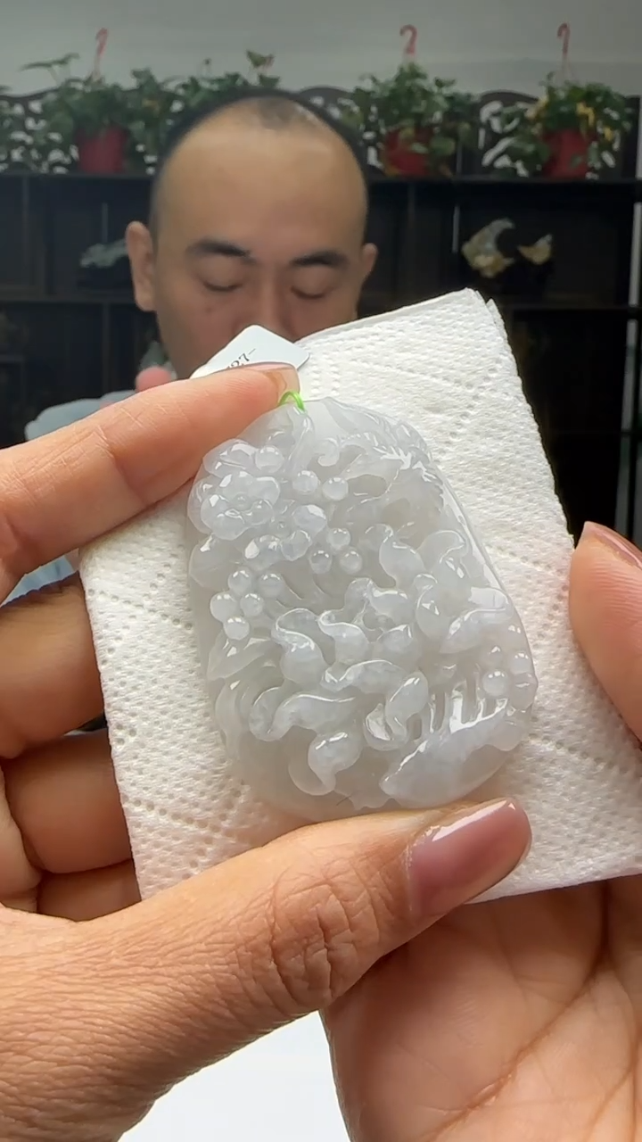 【闪购商品】翡翠颈饰未镶嵌天然翡翠A货吊坠