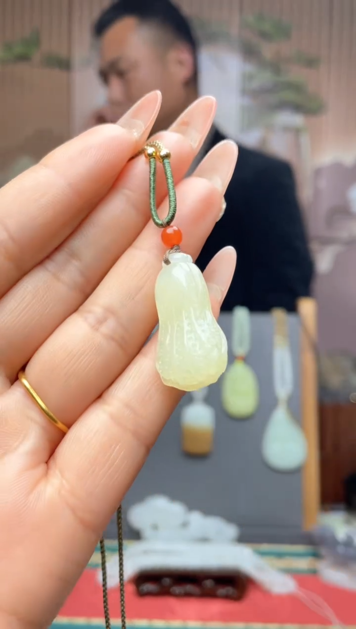 【闪购商品】和田玉颈饰未镶嵌一