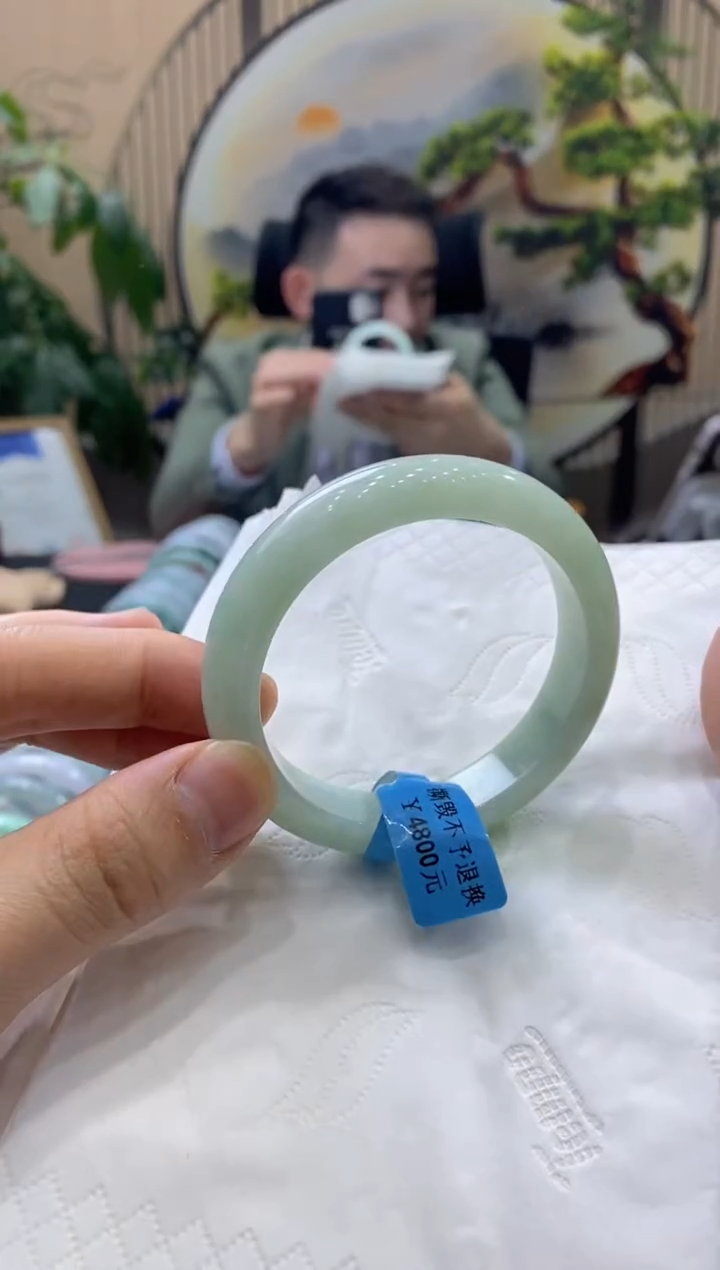 【闪购商品】翡翠手镯未镶嵌0000015870