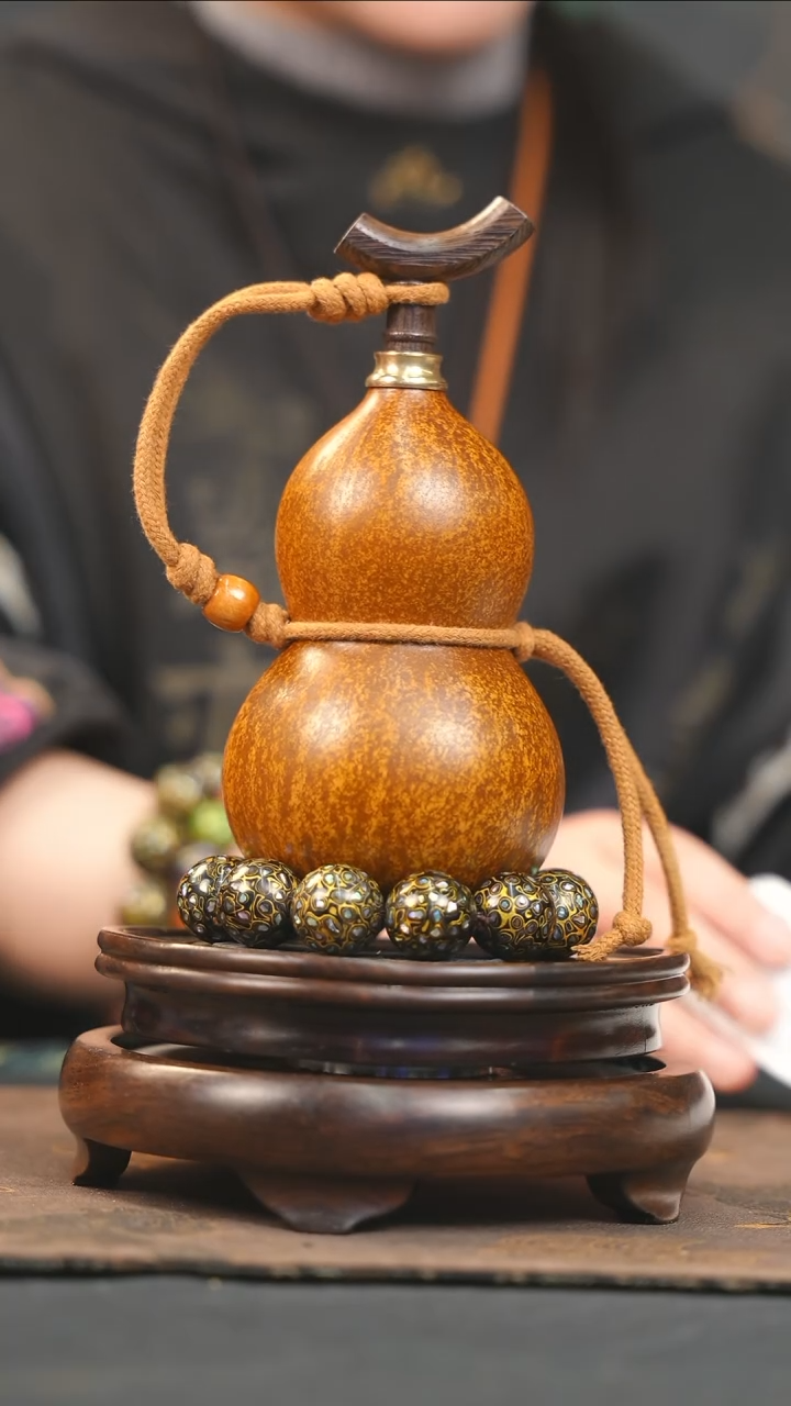 【闪购商品】YK211大漆酒葫芦不包手串及旋转底座