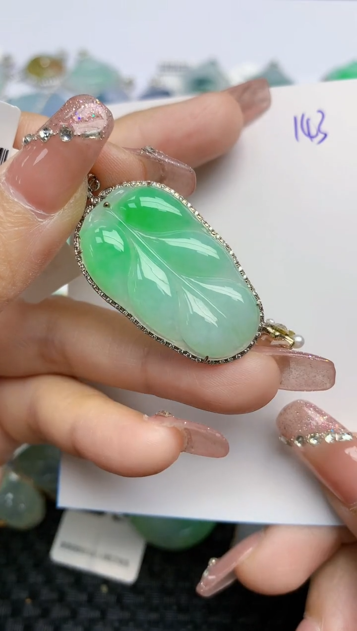 【闪购商品】翡翠颈饰18K金镶嵌天然A货翡翠 143