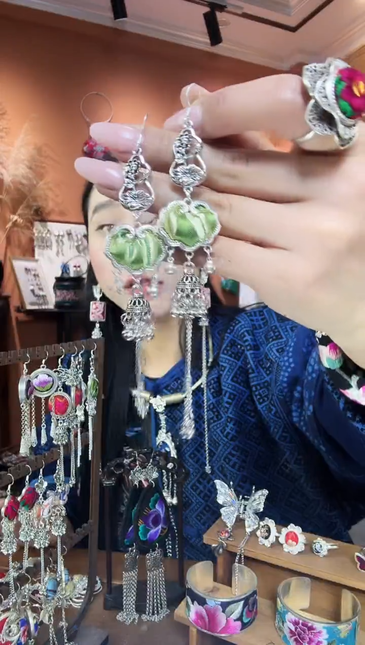 【闪购商品】刺绣传统非遗民族凤手工刺绣饰品耳环