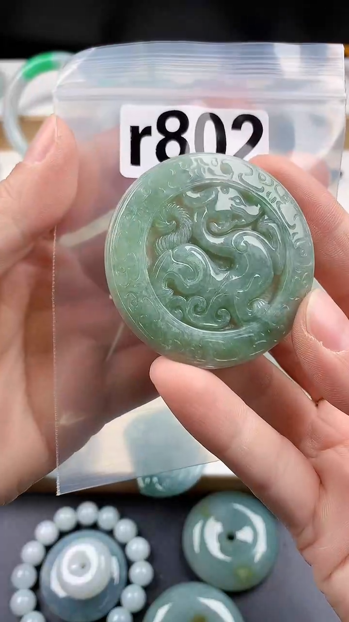 颈饰未镶嵌翡翠天然翡翠吊坠挂件