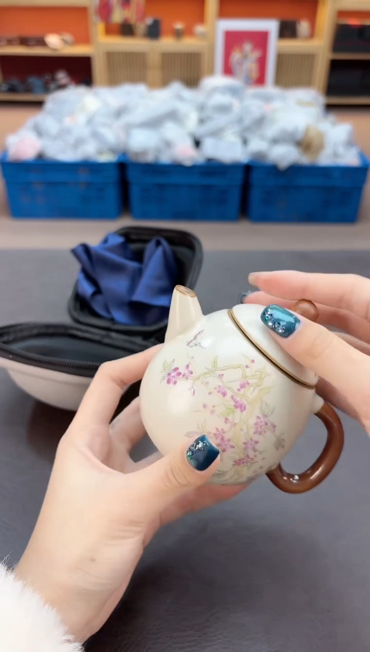 【闪购商品】摆件瓷SC1111111111111