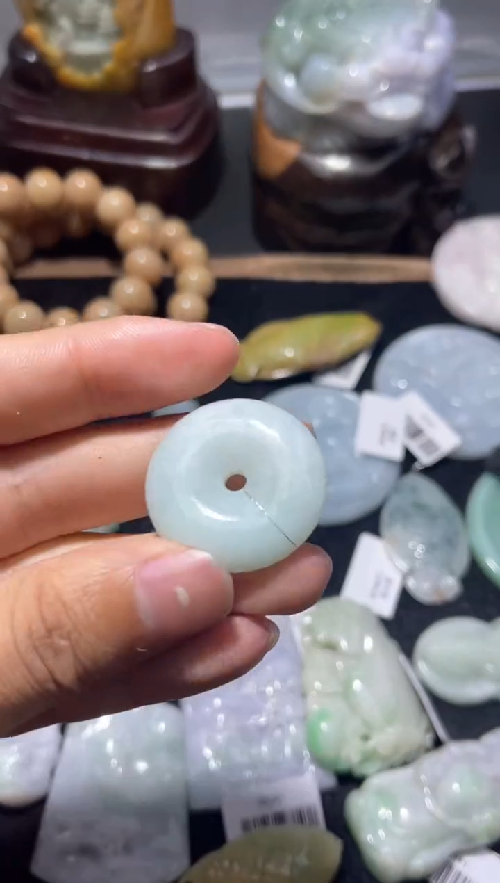 【闪购商品】翡翠颈饰未镶嵌00019450