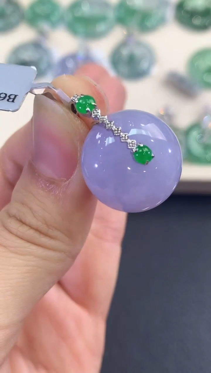 【闪购商品】翡翠吊坠(不含链)18K金镶嵌B222有色差