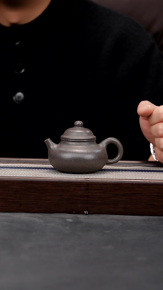 【闪购商品】紫砂茶壶大水潭天青容天