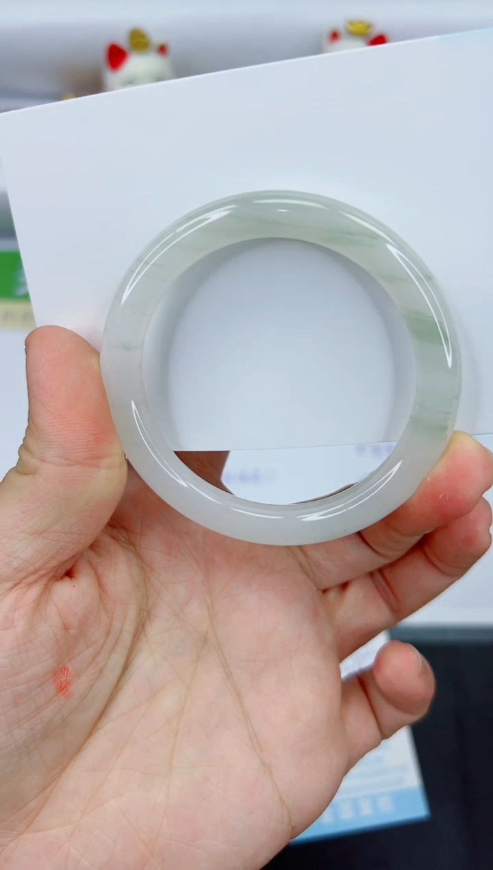 【闪购商品】石英质玉手镯未镶嵌11-52.6