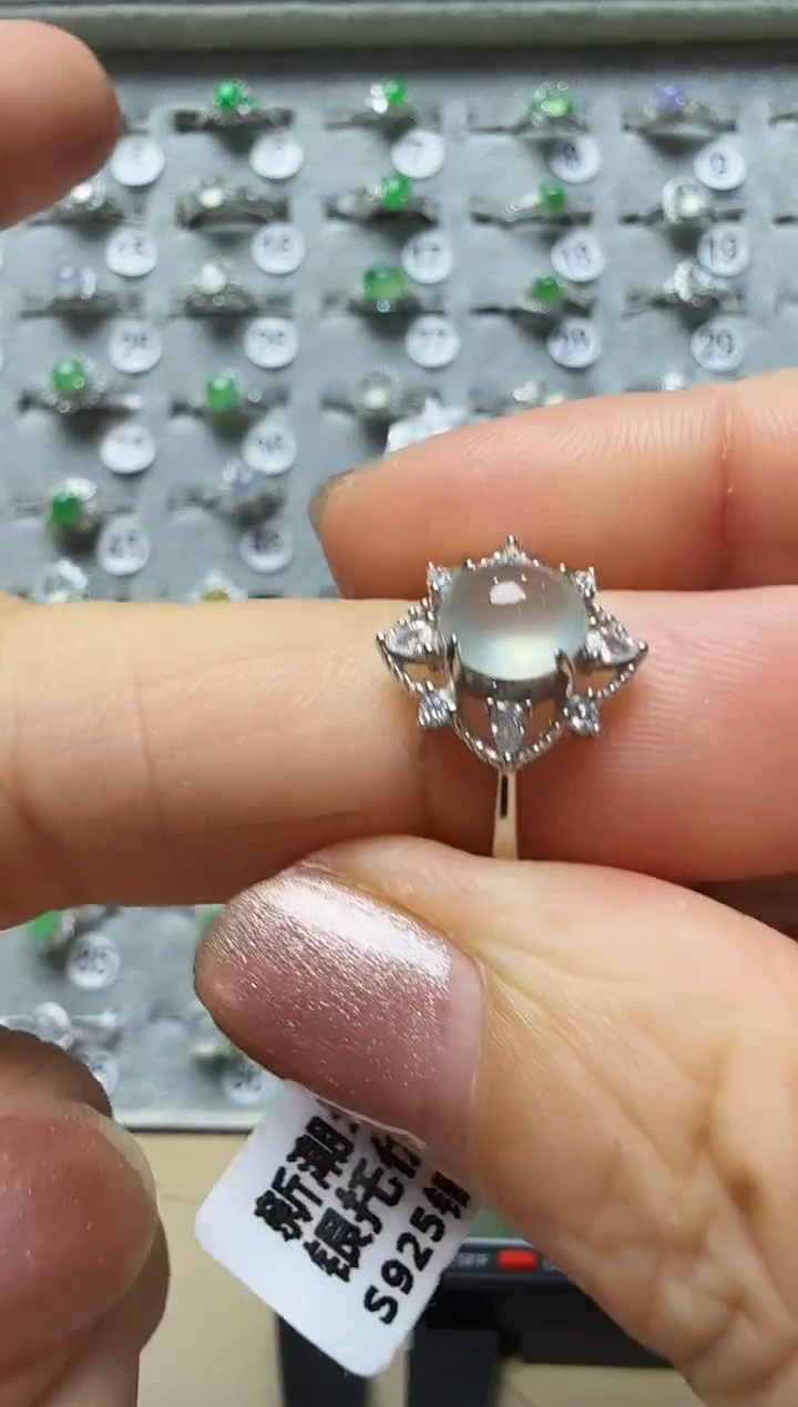 翡翠戒指银S925镶嵌925银镶缅甸A货翡翠戒指