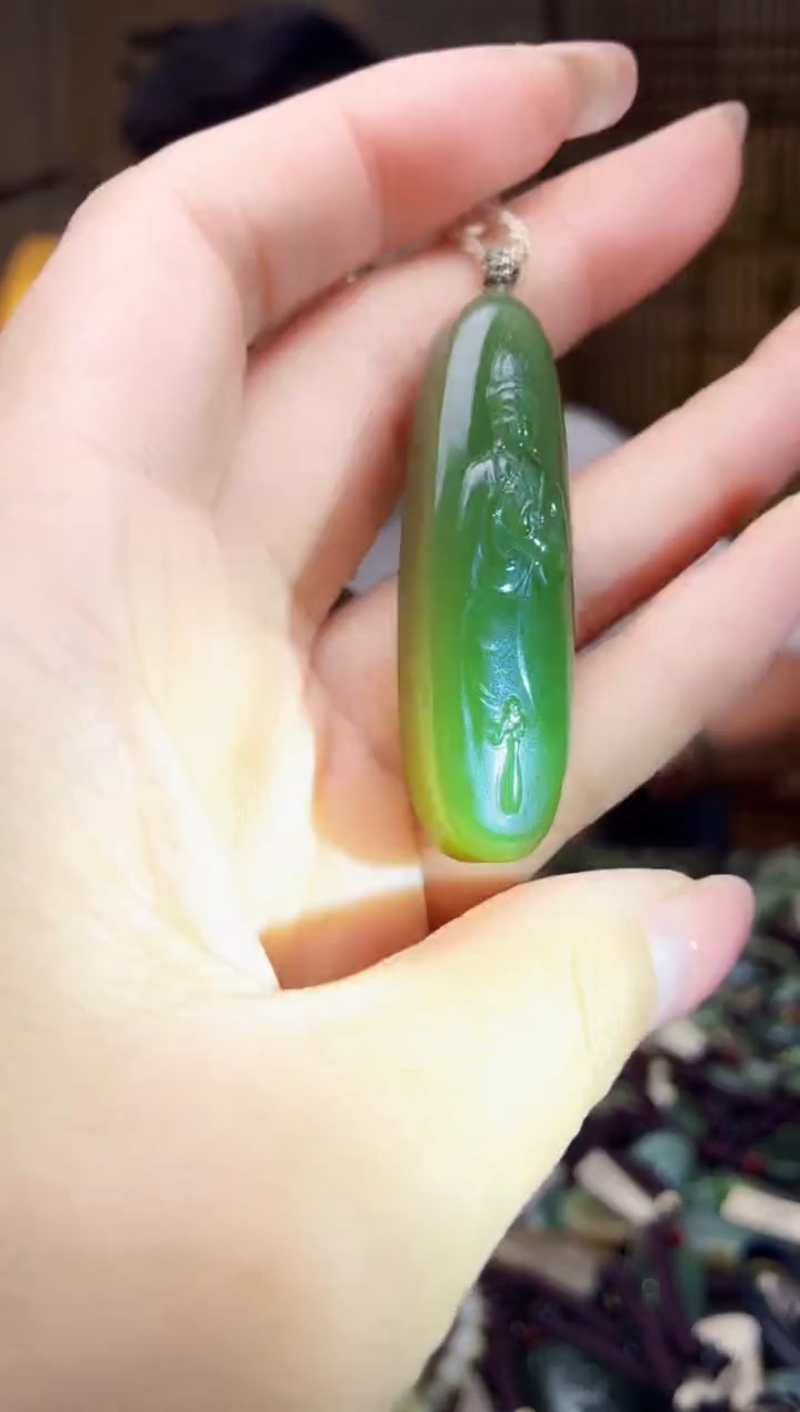 颈饰未镶嵌和田玉多样性发货，拍一发一