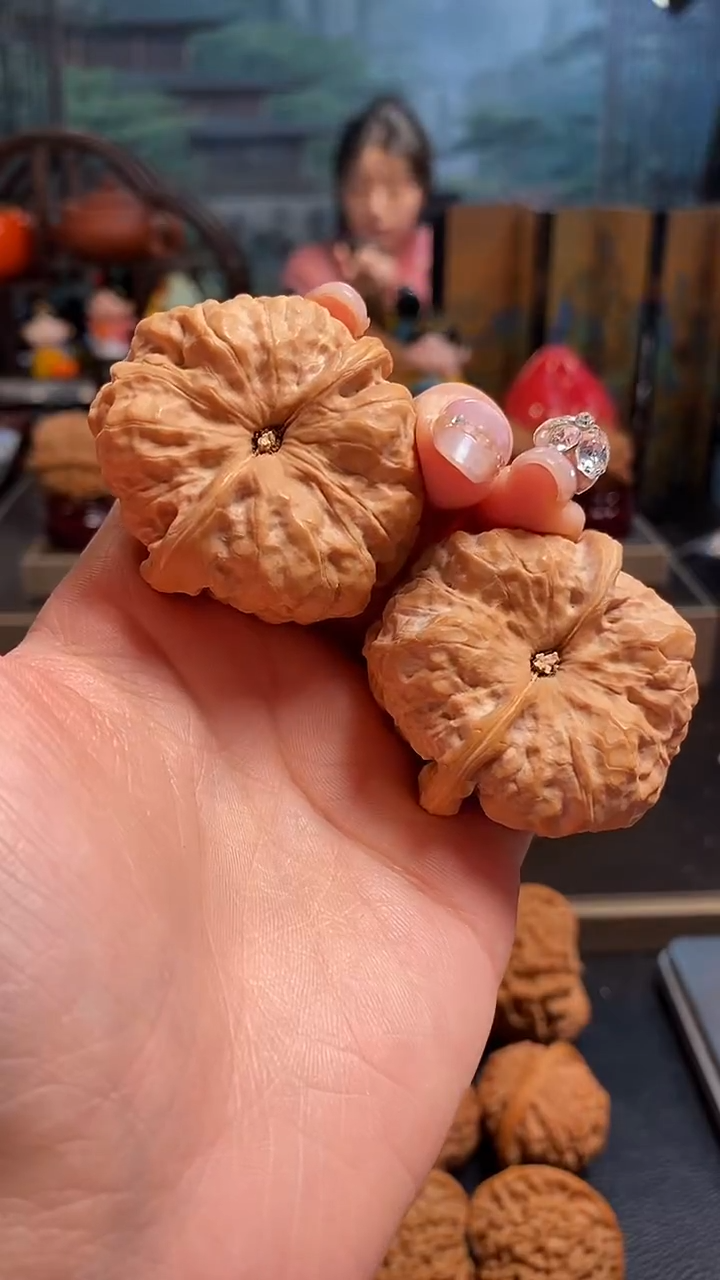 【闪购商品】文玩核桃吊坠B674蛤蟆头43