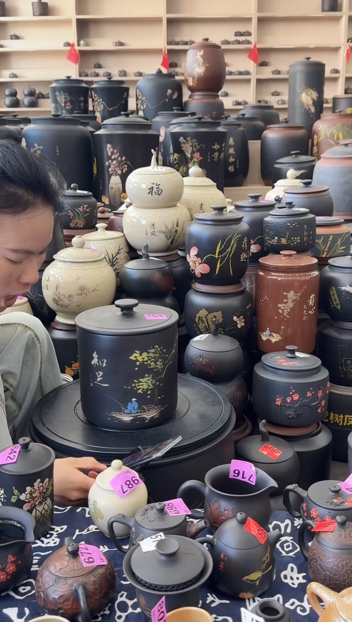 罐瑕疵茶叶罐 小八饼彩填  754