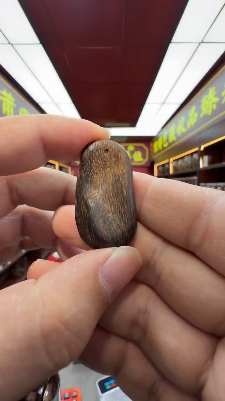 沉香吊坠多样性发一