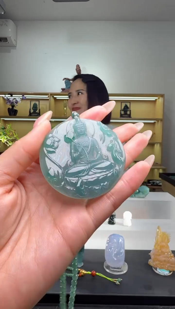 吊坠(赠链)未镶嵌翡翠大势至