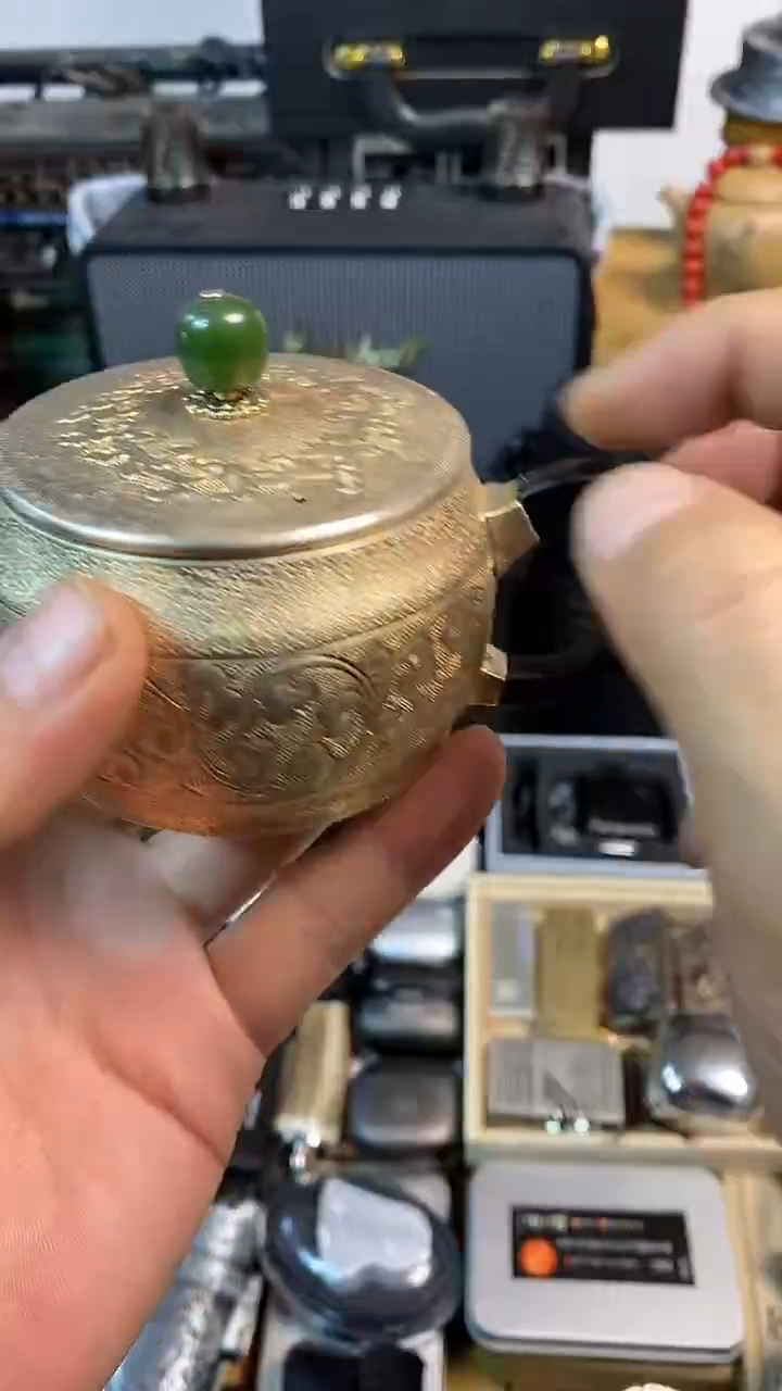 瓷片示闪购商品，如图所