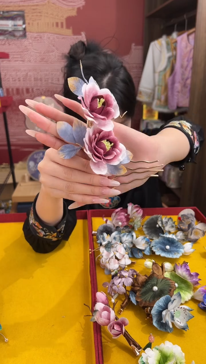 刺绣非遗绒花（发饰）