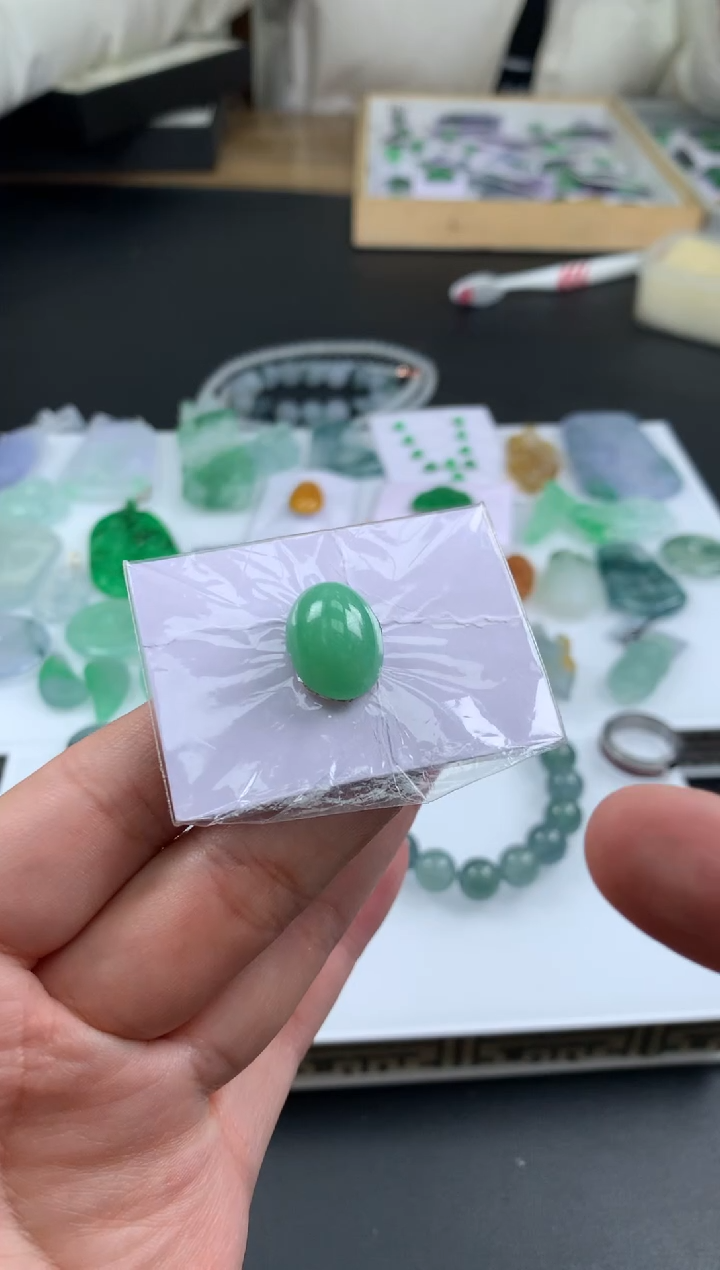 【闪购商品】定制翡翠未镶嵌翡翠