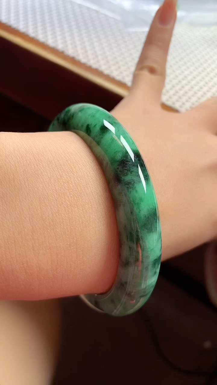 【闪购商品】翡翠手镯未镶嵌手镯