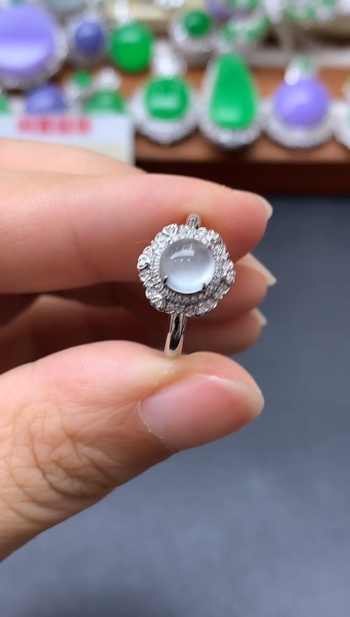 18K金镶嵌戒指翡翠420-中国好珍宝