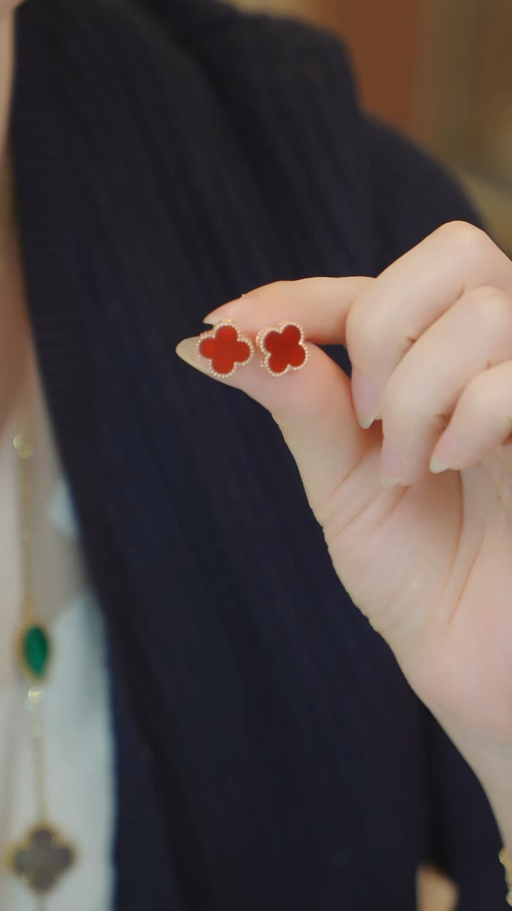 18K金镶嵌项链玛瑙/玉髓四叶草