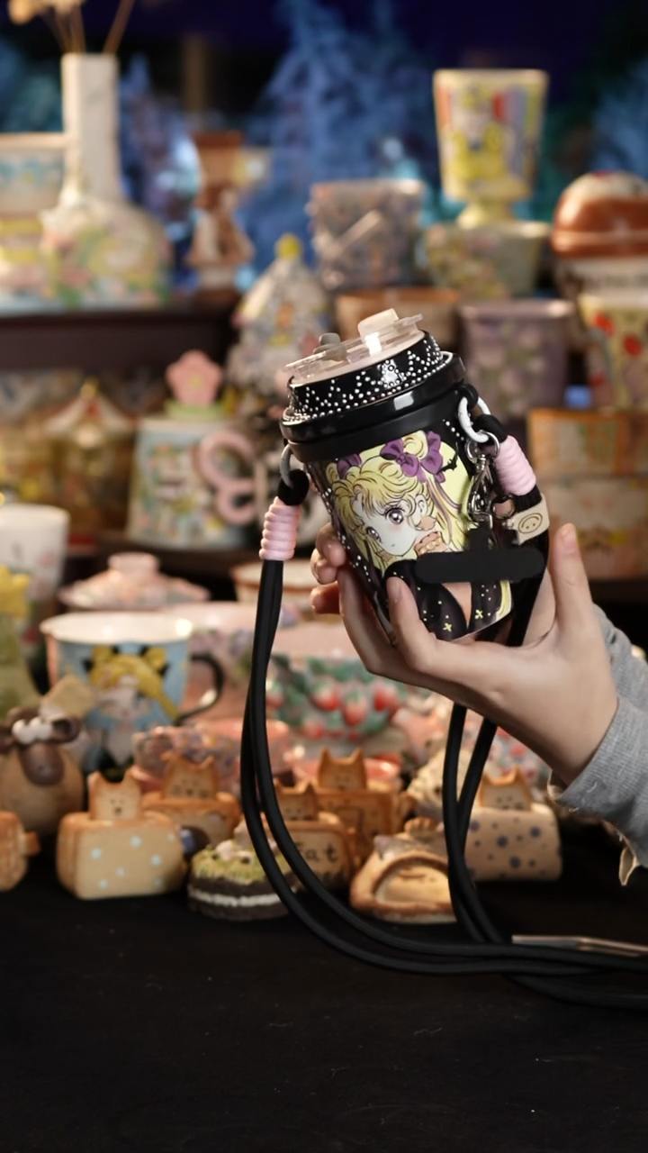 摆件陶景德镇釉下彩手绘设计师款陶瓷