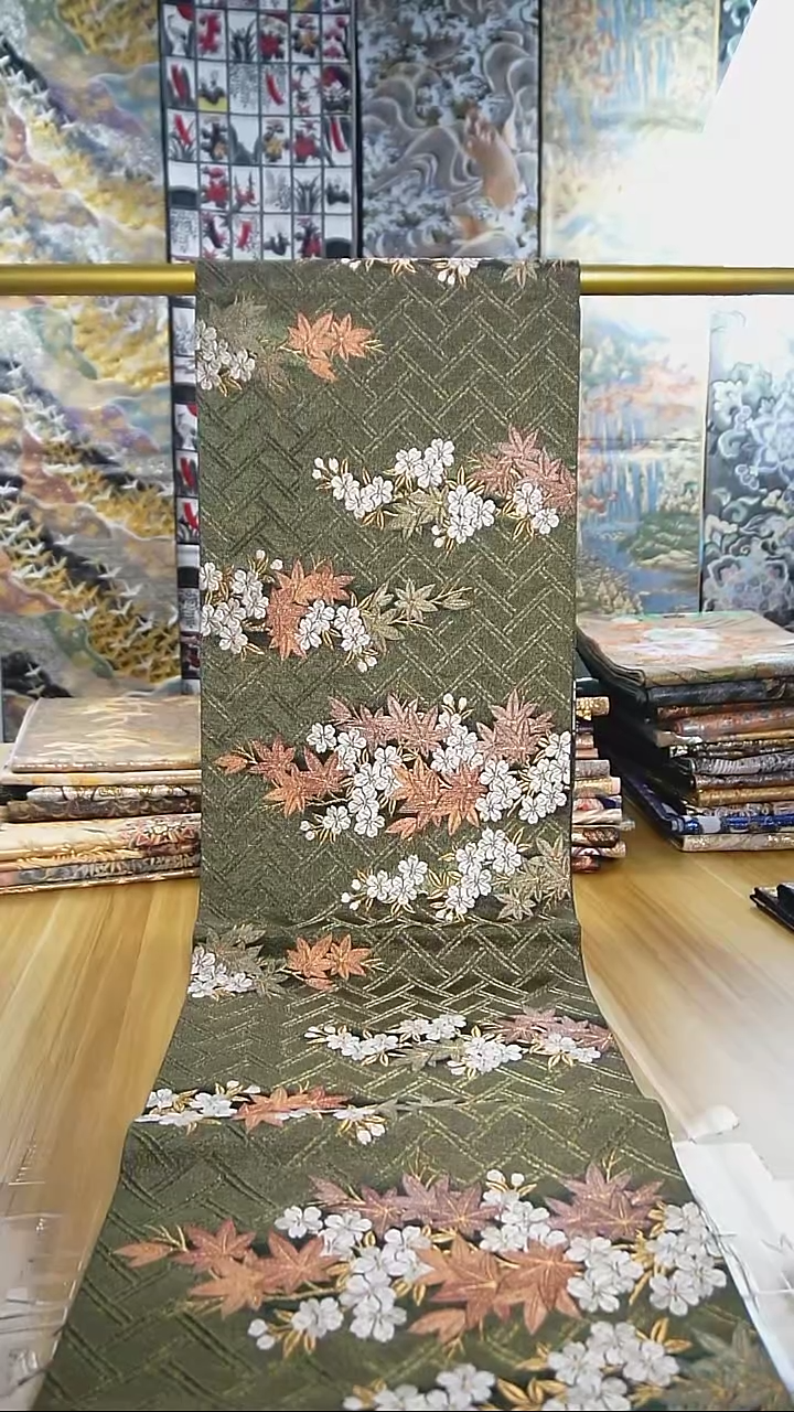 【闪购商品】织绣织锦104缀织枫叶