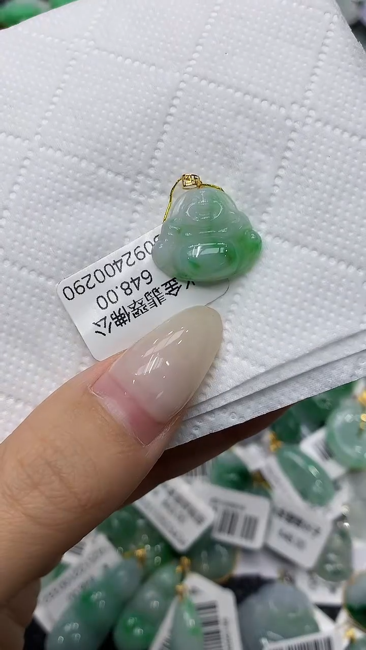 颈饰18K金镶嵌翡翠11111111111