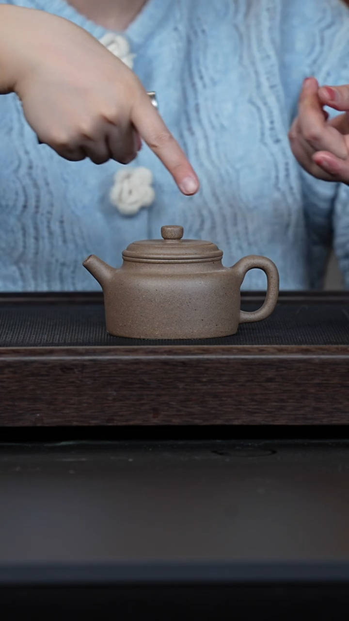 【闪购商品】紫砂茶壶鲨皮青德钟