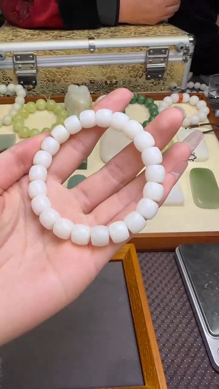 【闪购商品】和田玉手串未镶嵌手串