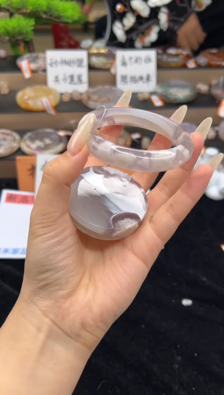 【闪购商品】石英质玉未镶嵌手镯58圈口（赠送镯心）642216