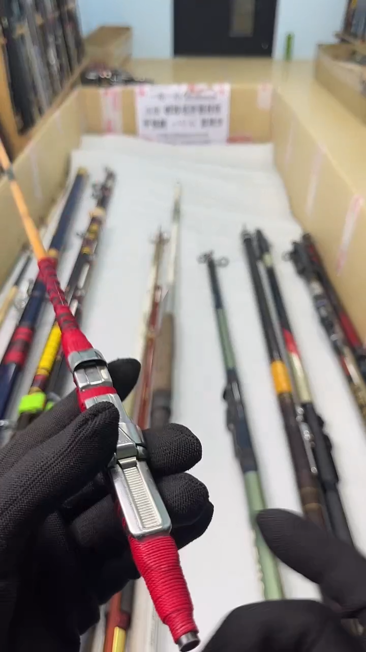 用****1孤品微瑕，以直播间介绍为准，加10元发顺丰。