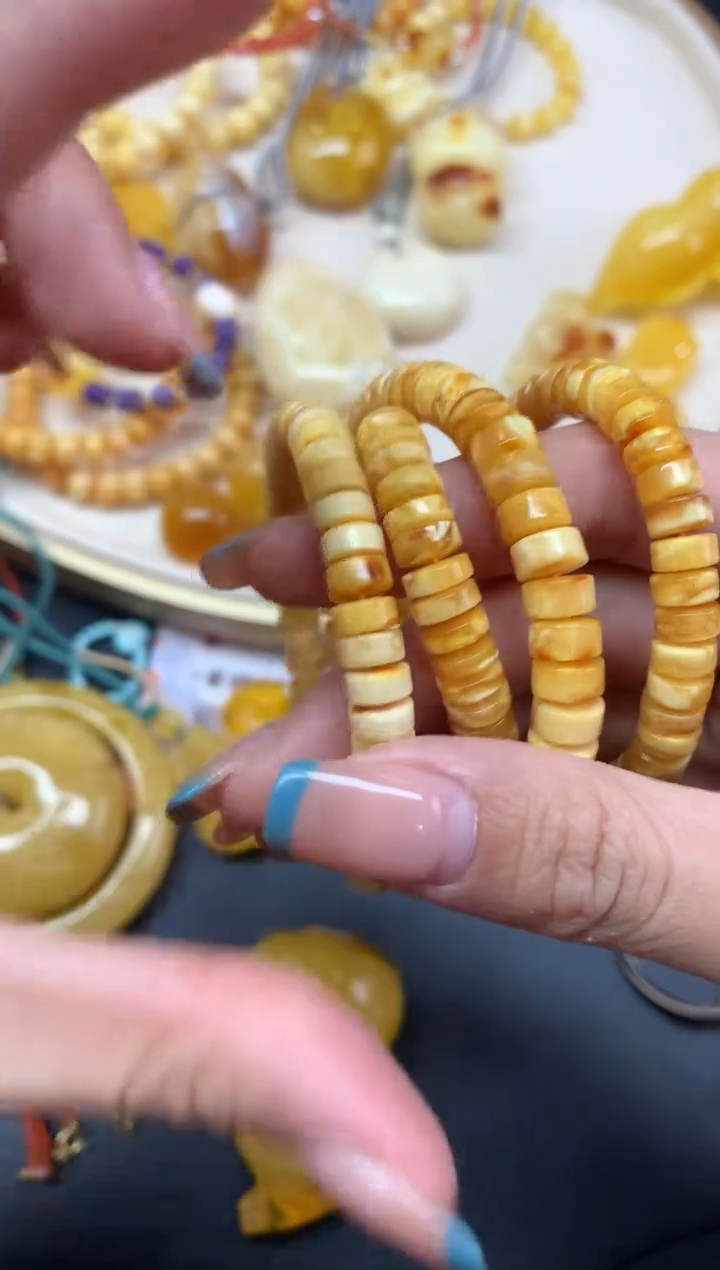 【闪购商品】蜜蜡裸石未镶嵌手串多样性发其一A441|880