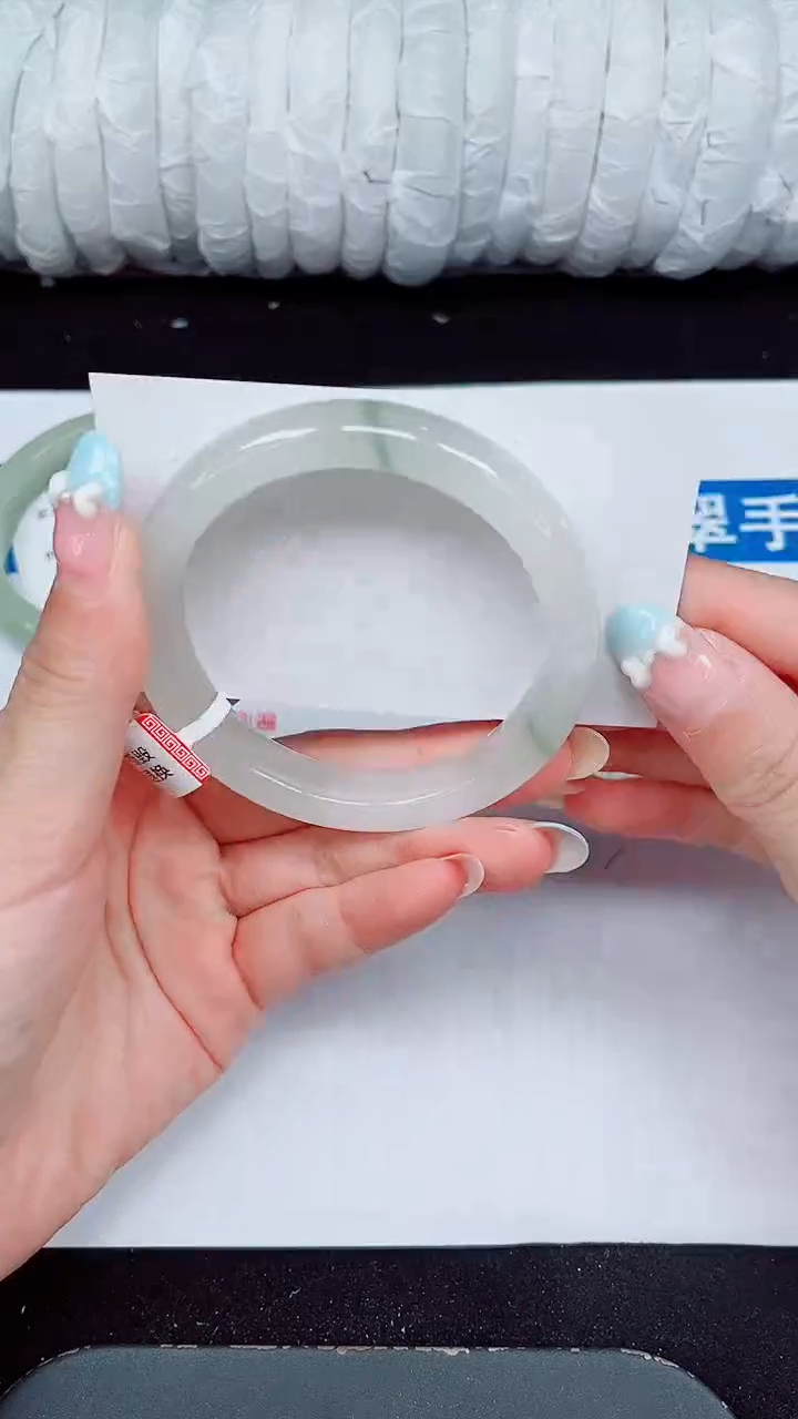 未镶嵌手镯石英质玉179-56/57