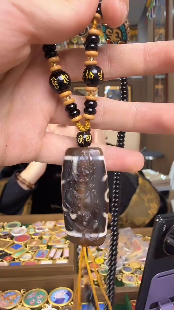 吊坠黑财神天珠-纯手绘唐卡