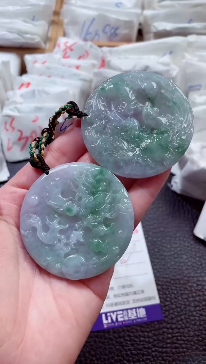 翡翠未镶嵌颈饰00000909