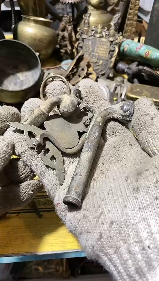 9*H金属工艺品二手旧货默认瑕疵