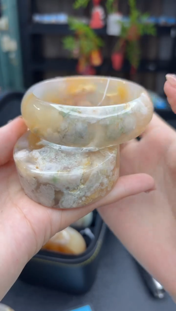 【闪购商品】石英质玉手镯未镶嵌120（58圈赠送镯心）