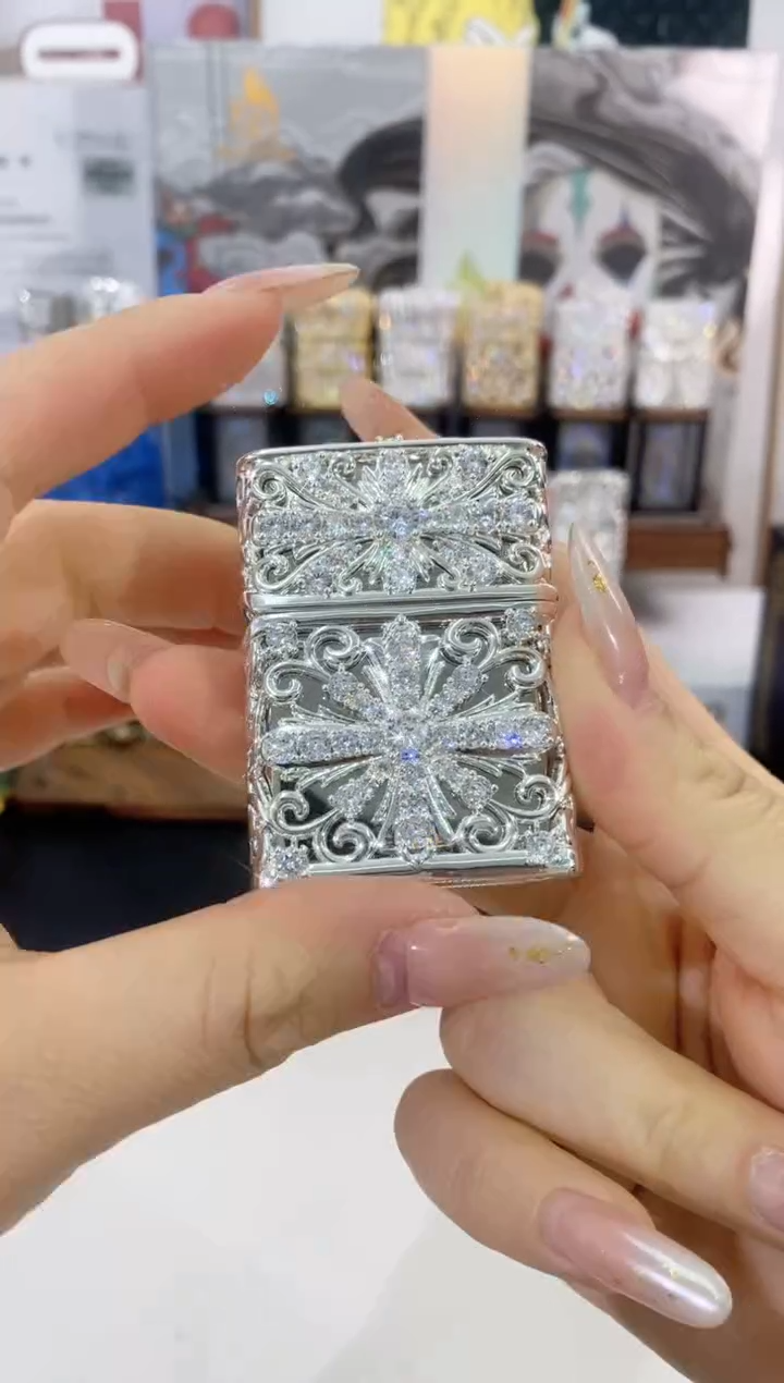 铜ZIPPO满钻克罗心带礼盒礼袋+油+火石