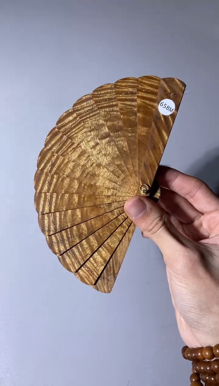 【闪购商品】金丝楠658号10cm金丝楠木小叶桢楠掌中扇