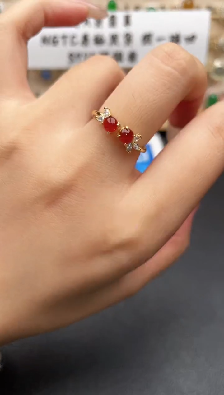 银S925镶嵌戒指翡翠一物一证一礼盒