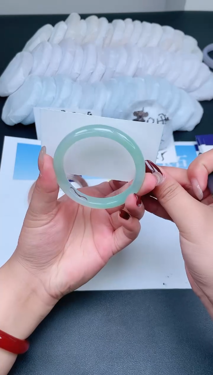 【闪购商品】石英质玉手镯未镶嵌517-54.9