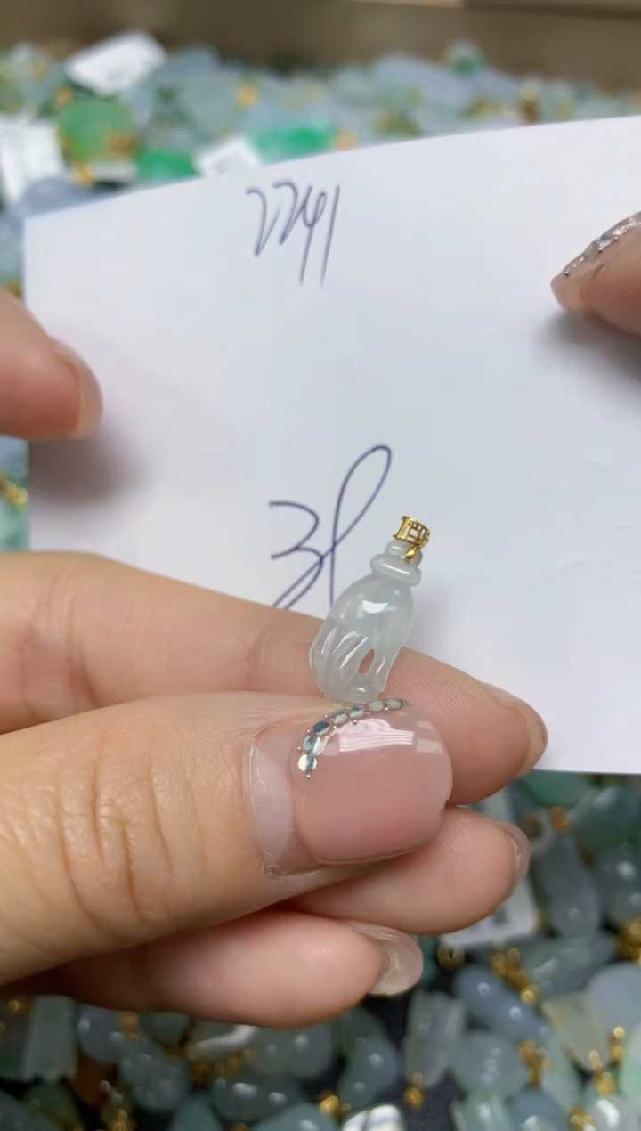 【闪购商品】翡翠挂件18K金镶嵌 天然翡翠A货