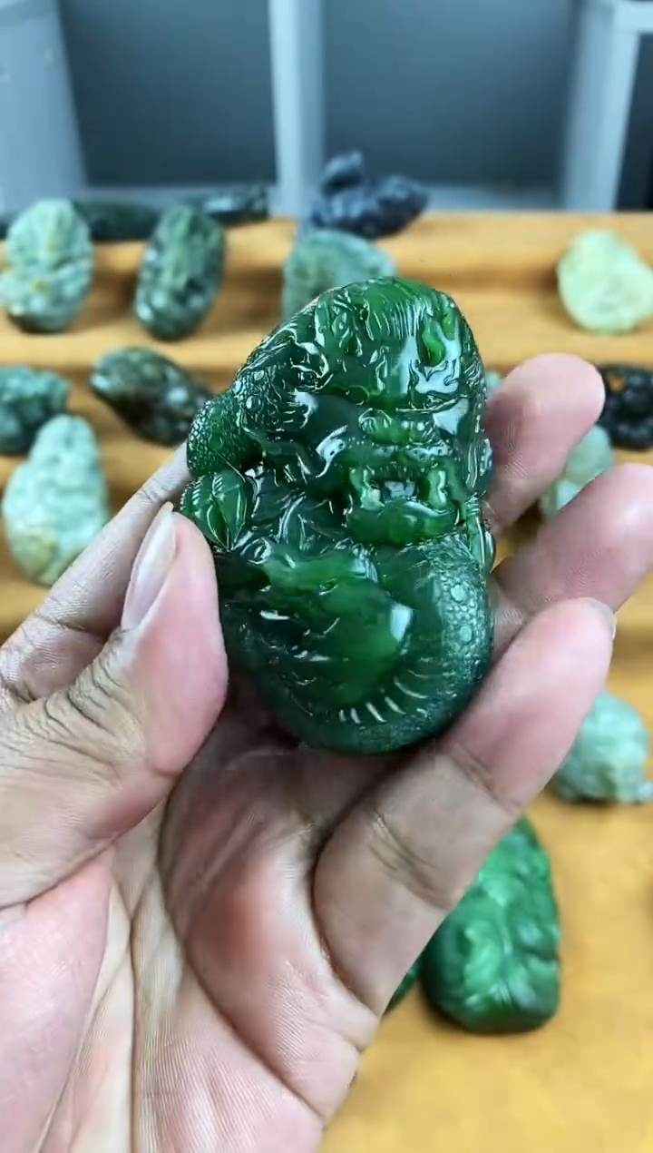 未镶嵌和田玉把件1