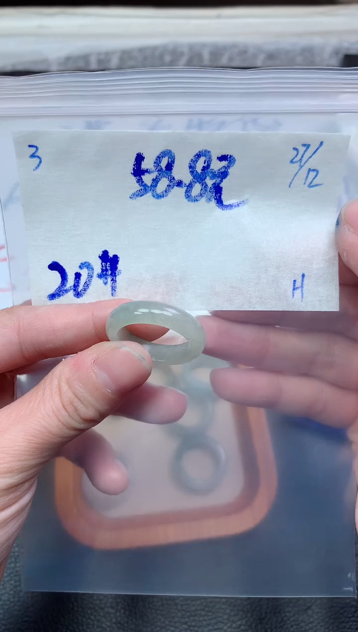 未镶嵌定制翡翠3毛货需精细抛光挂件多样性拍一发一