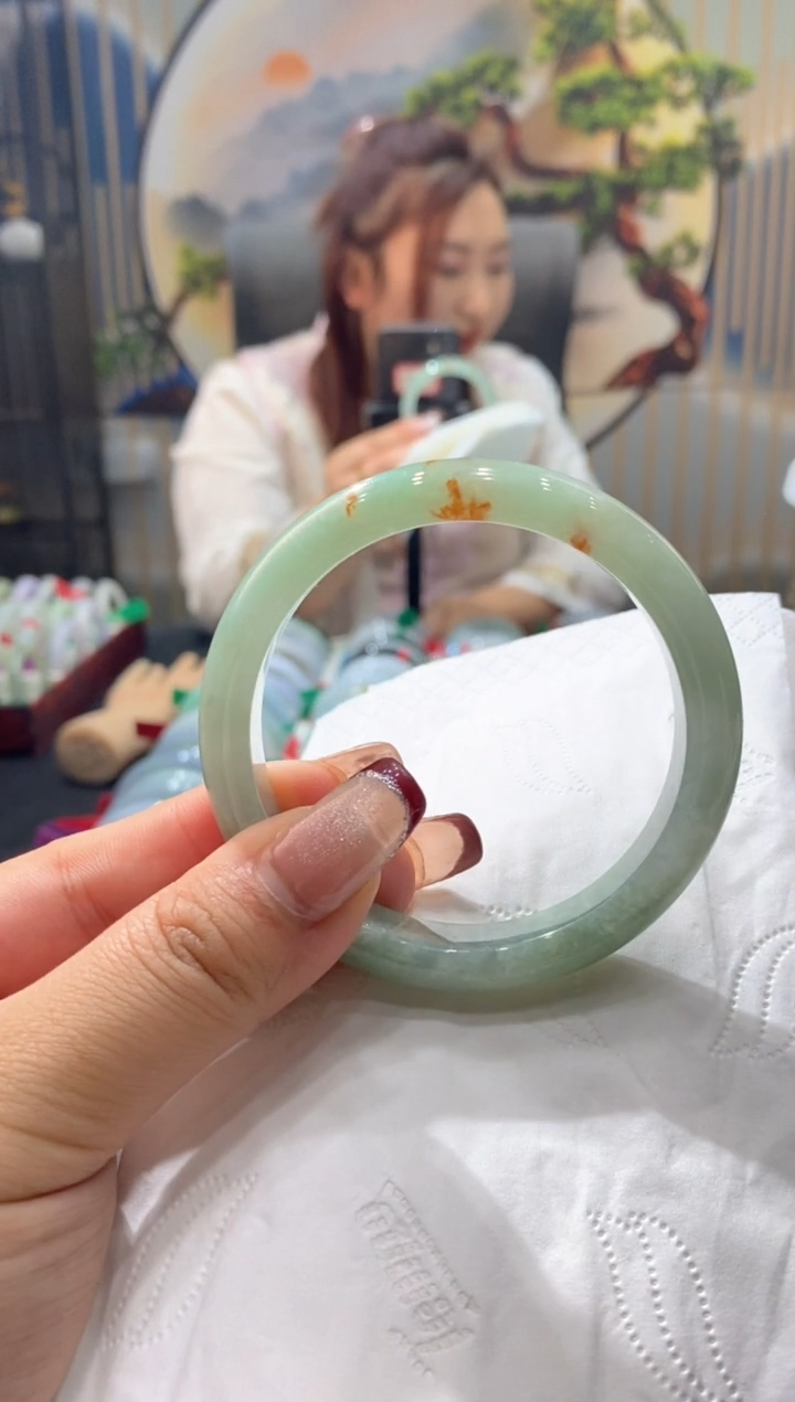 【闪购商品】翡翠手镯未镶嵌00008801