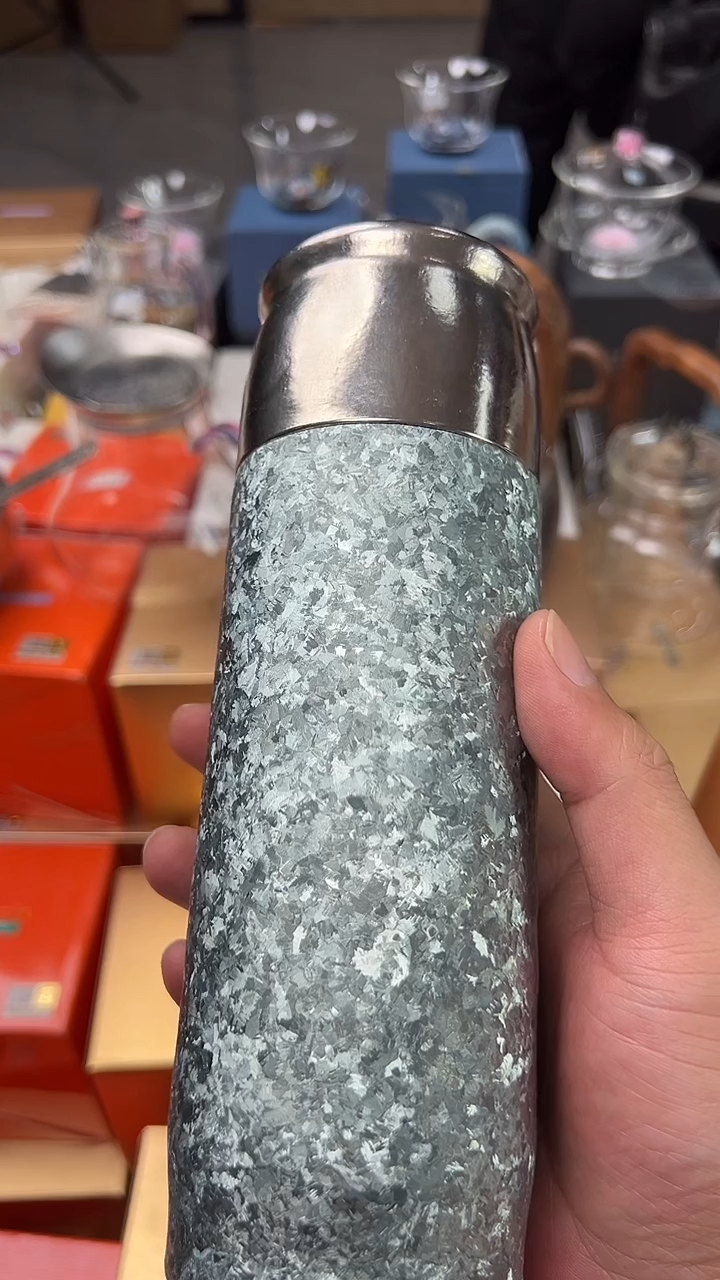 @@未来熊纯钛保温杯冰川蓝