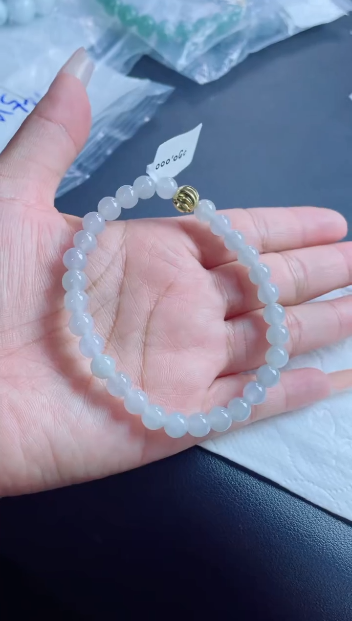 定制翡翠未镶嵌珠串