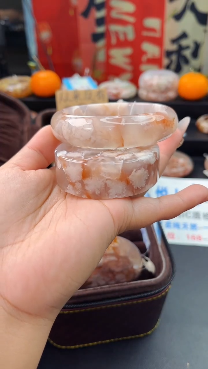 【闪购商品】石英质玉手镯未镶嵌赠送镯心（63圈口）