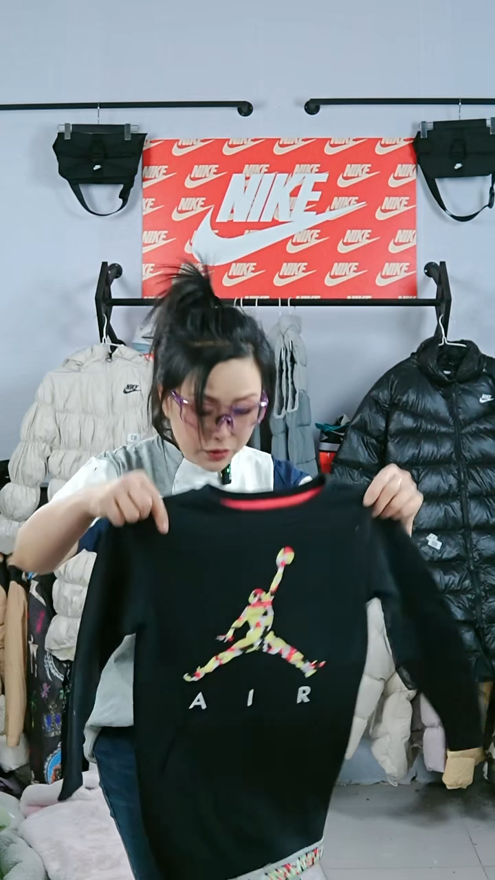 561闪购编码Nike/Jordan运动衣以直播间过款为准尺码