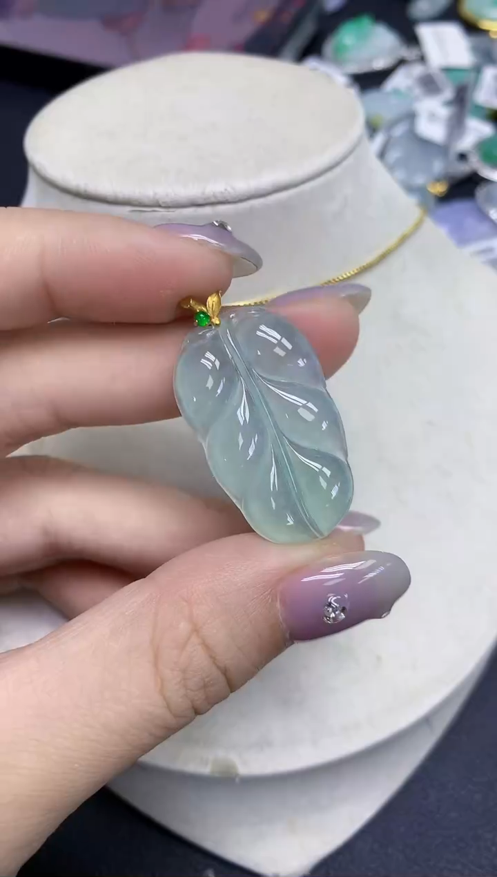 颈饰18K金镶嵌翡翠天然缅甸翡翠A货百元以上9元证书费自理